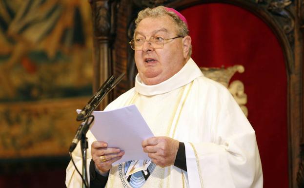 Manuel Herrero, el día que tomó posesión de la Diócesis de Palencia, en junio de 2016..