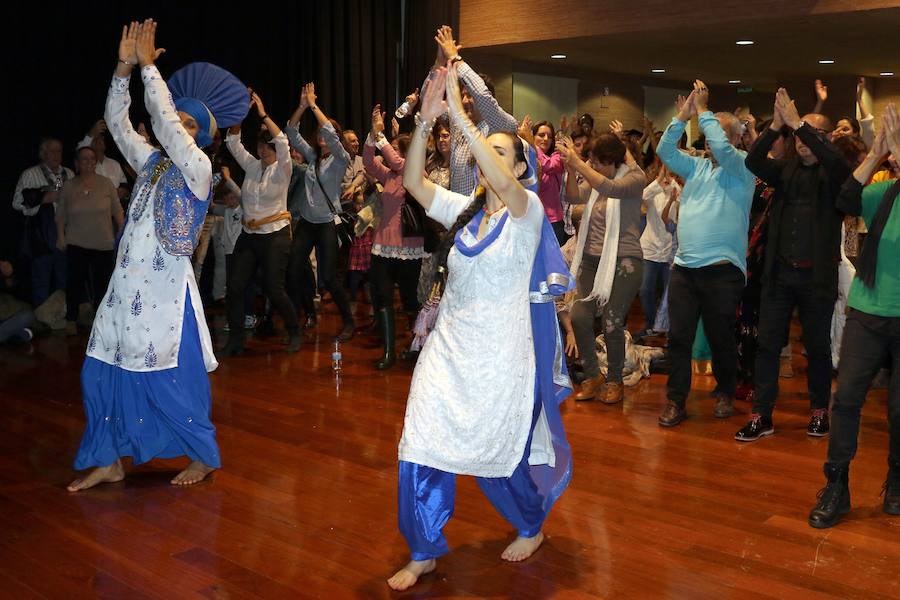 Fotos: La Casa de la India en Valladolid celebra el año nuevo hindú