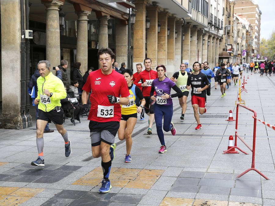 Fotos: Carrera-Marcha de El Norte de Castilla contra la violencia machista ( 1 )