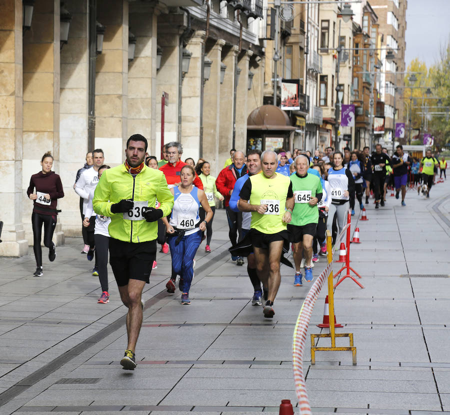 Fotos: Carrera-Marcha de El Norte de Castilla contra la violencia machista ( 1 )