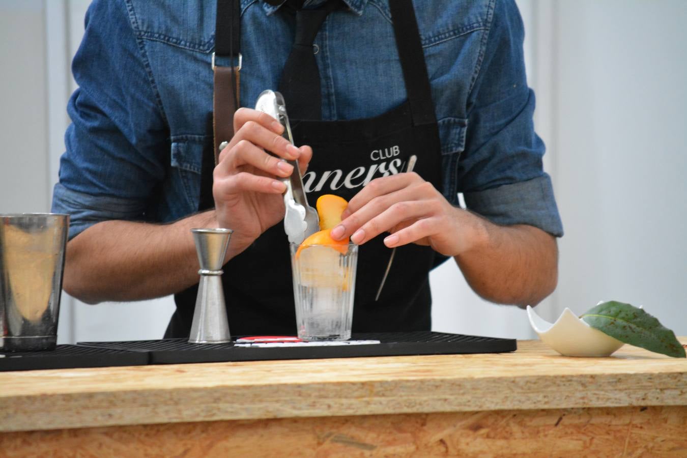 El establecimiento vallisoletano El Niño Perdido ha resultado ganador del primer premio tanto en el concurso provincial de Martinis como en el de Cócteles, mientras que Ambivium, situado en Peñafiel, se ha llevado el de mejor Combinado