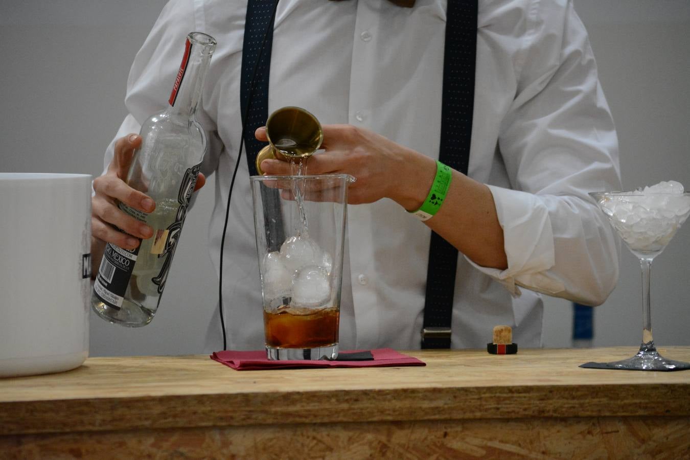 El establecimiento vallisoletano El Niño Perdido ha resultado ganador del primer premio tanto en el concurso provincial de Martinis como en el de Cócteles, mientras que Ambivium, situado en Peñafiel, se ha llevado el de mejor Combinado