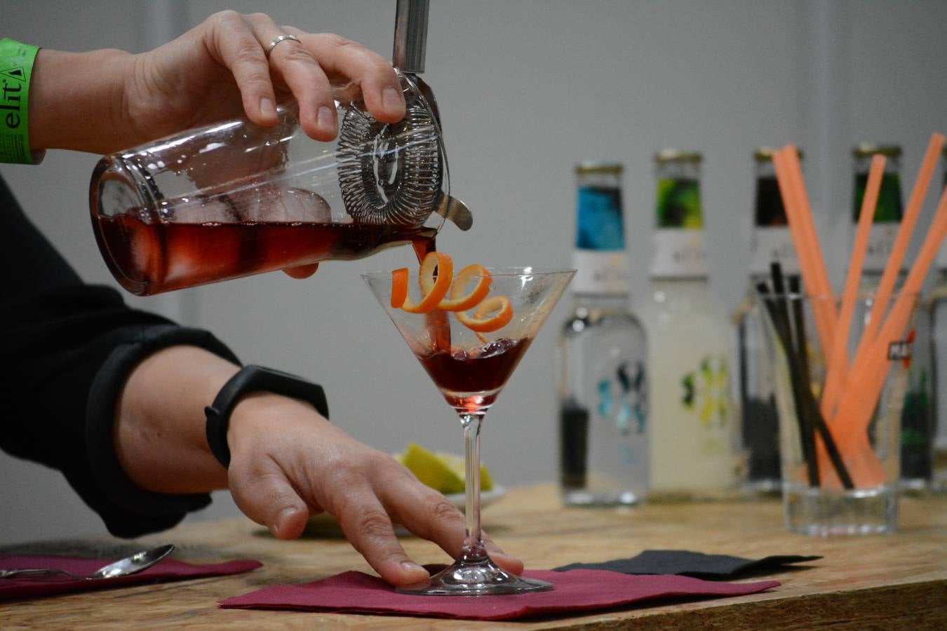 El establecimiento vallisoletano El Niño Perdido ha resultado ganador del primer premio tanto en el concurso provincial de Martinis como en el de Cócteles, mientras que Ambivium, situado en Peñafiel, se ha llevado el de mejor Combinado