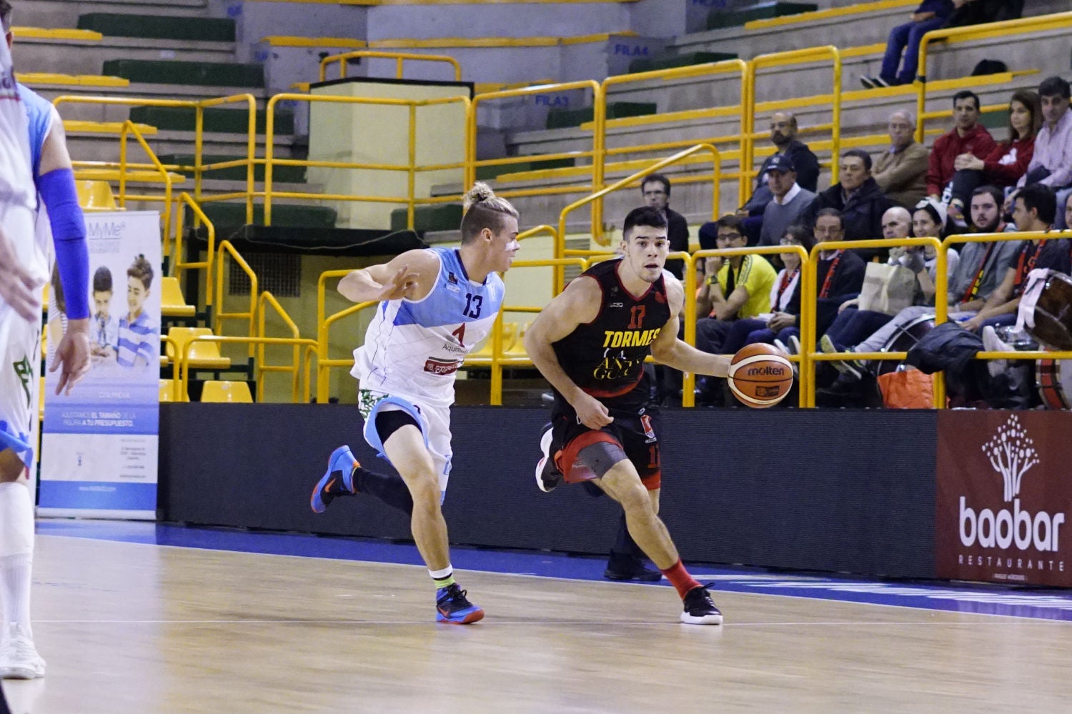 El equipo salmantino logra una gran remontada final para forzar la prórroga y vencer después al líder de la Liga