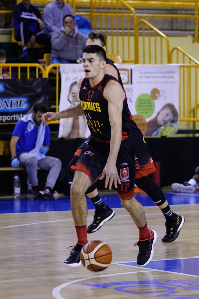 El equipo salmantino logra una gran remontada final para forzar la prórroga y vencer después al líder de la Liga