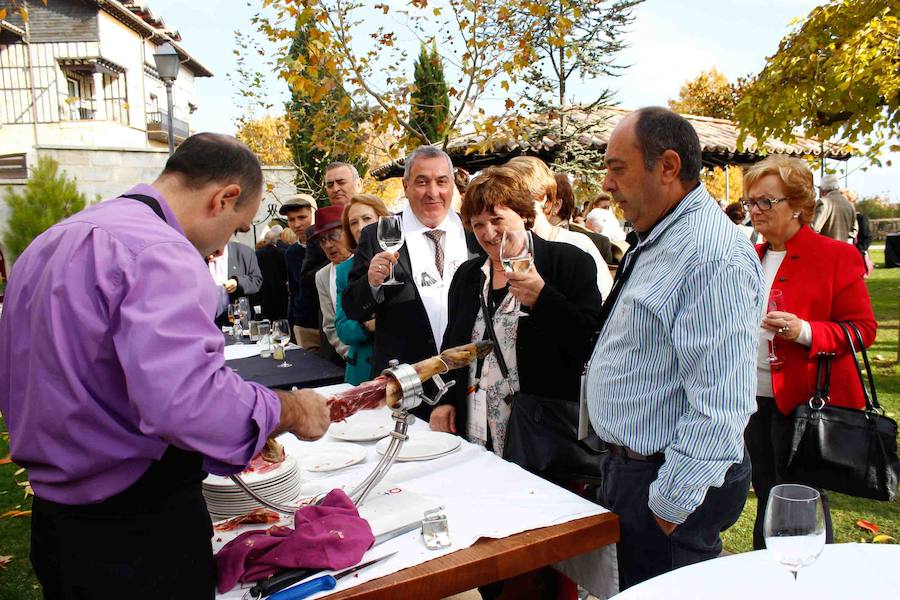 Fotos: Comida y visita de los capitas a La Alberca