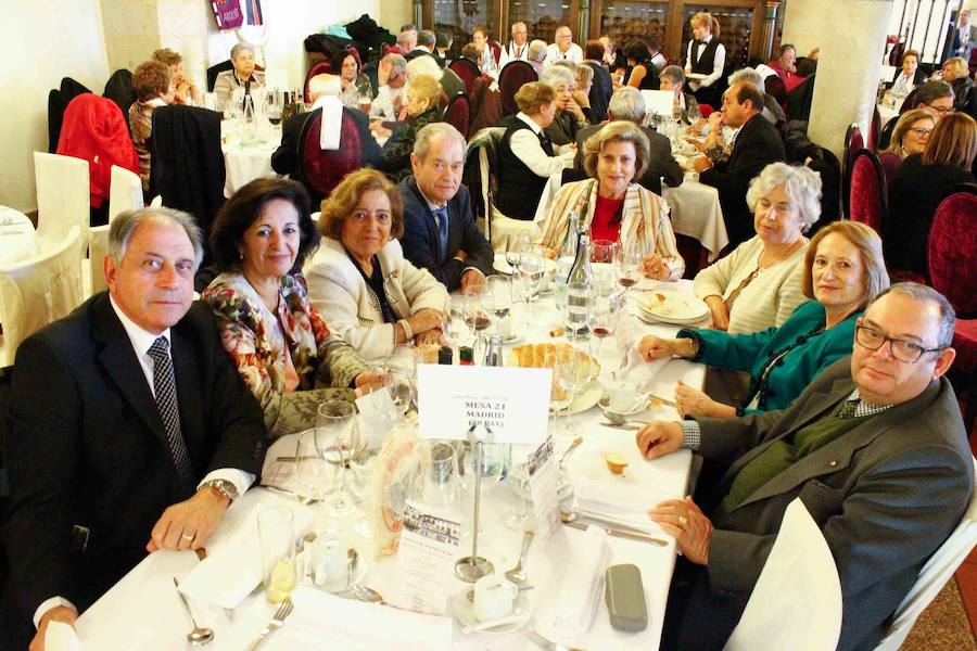 Fotos: Comida y visita de los capitas a La Alberca