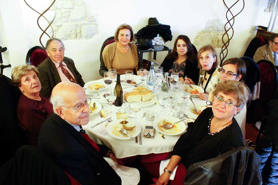 Fotos: Comida y visita de los capitas a La Alberca