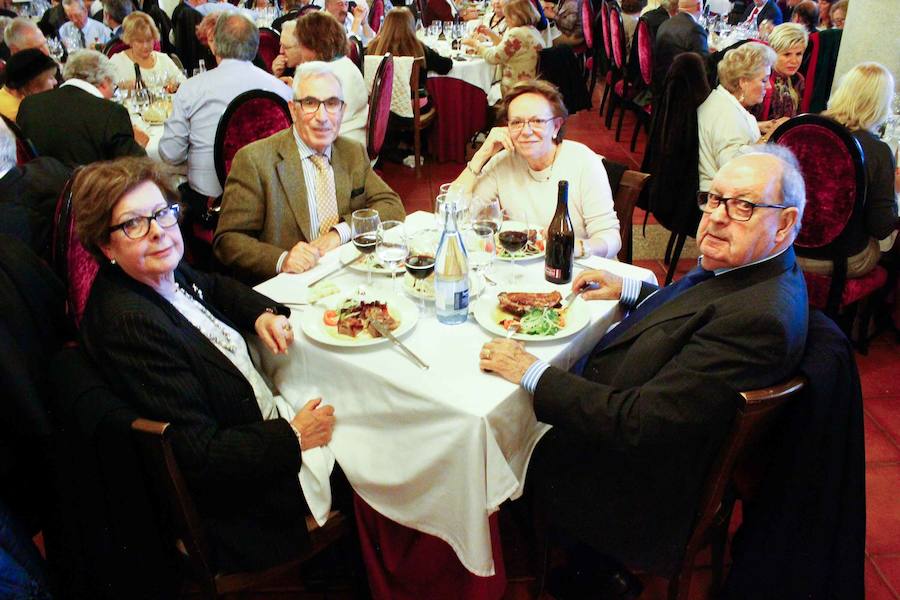 Fotos: Comida y visita de los capitas a La Alberca