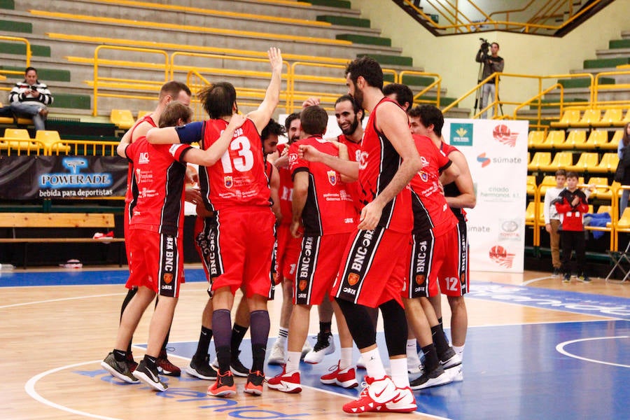 Fotos: CB Tormes-Basket Navarra