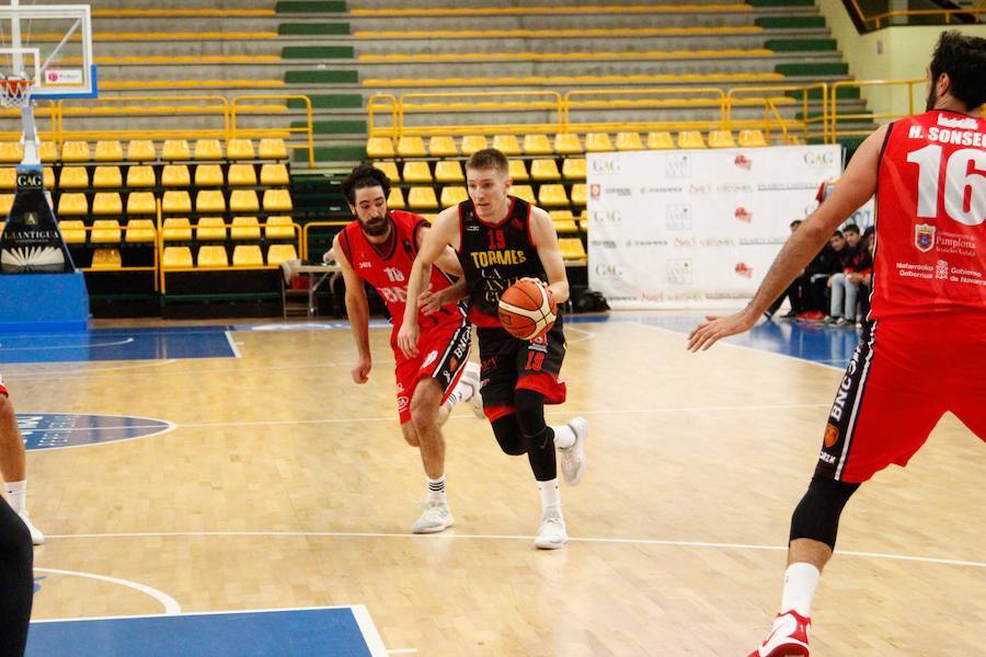 Fotos: CB Tormes-Basket Navarra