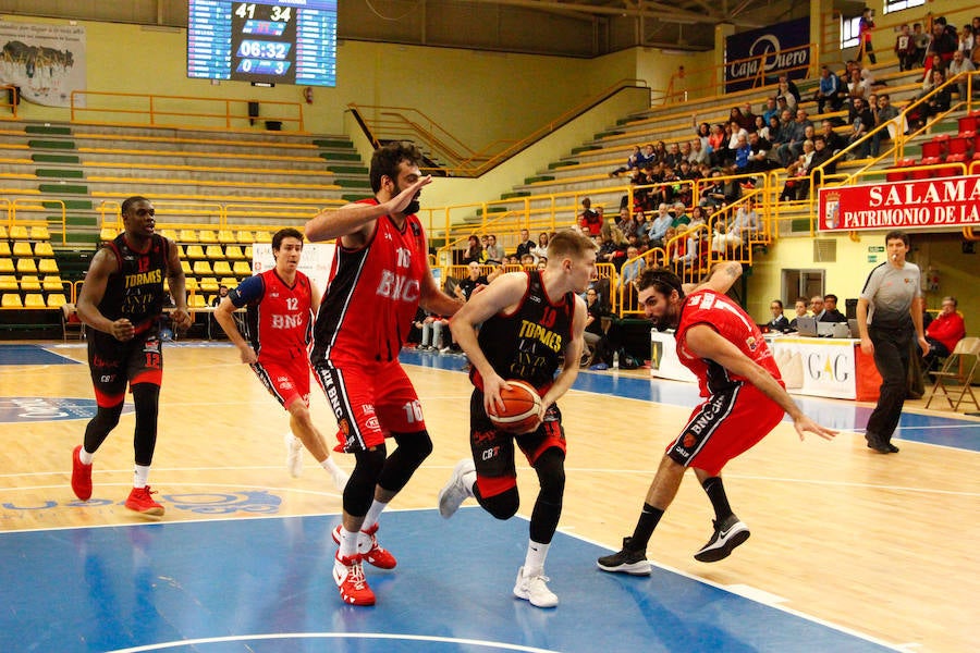 Fotos: CB Tormes-Basket Navarra