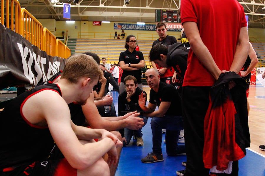 Fotos: CB Tormes-Basket Navarra