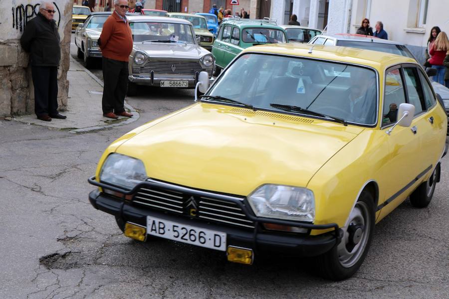 Fotos: Concentración de coches clásicos en Baltanás