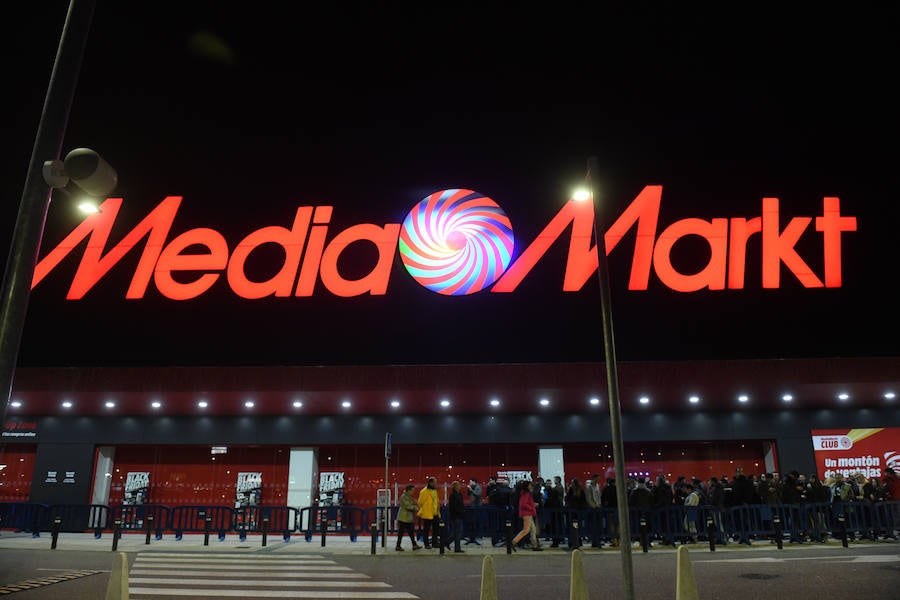 Fotos: Apertura de la nueva tienda de MediaMarkt en RÍO Shopping (Valladolid)