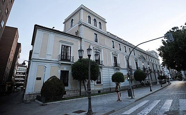 Fachada del Palacio Real de Valladolid. 