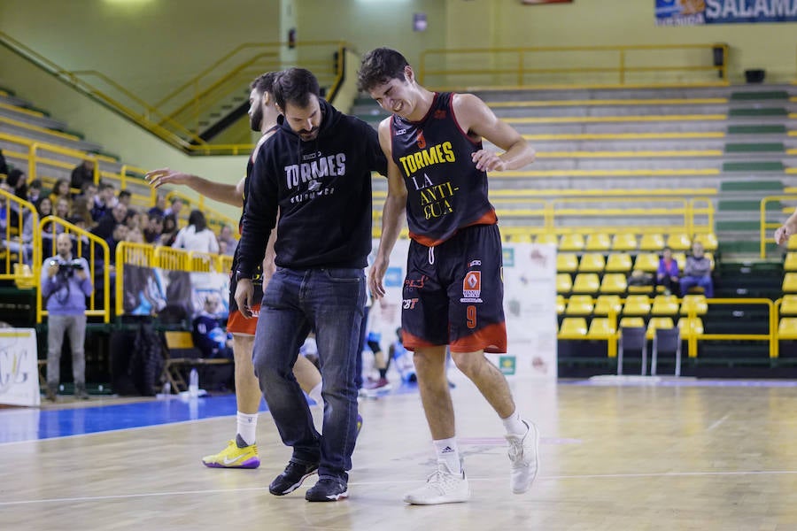 Lucas Antúnez, tras producirse la lesión. 