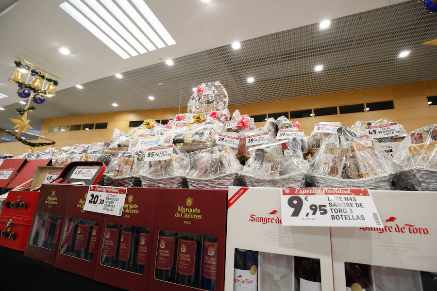 Todos los clientes del hipermercado podrán adquirir sus cestas navideñas personalizadas con los productos salmantinos que más les gusten