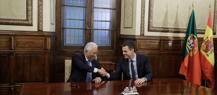 Fotos: Comparecencia de Pedro Sánchez y Antonio Costa tras la Cumbre Hispano-Lusa de Valladolid