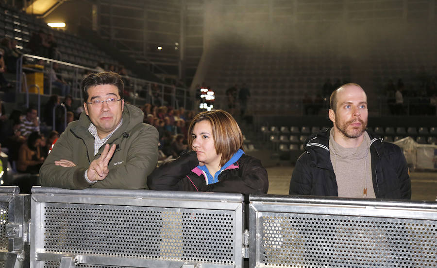 Fotos: Merche canta en Palencia contra la violencia de género