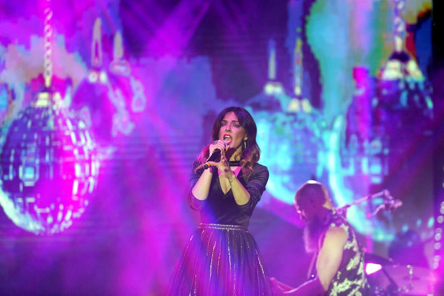 Fotos: Merche canta en Palencia contra la violencia de género