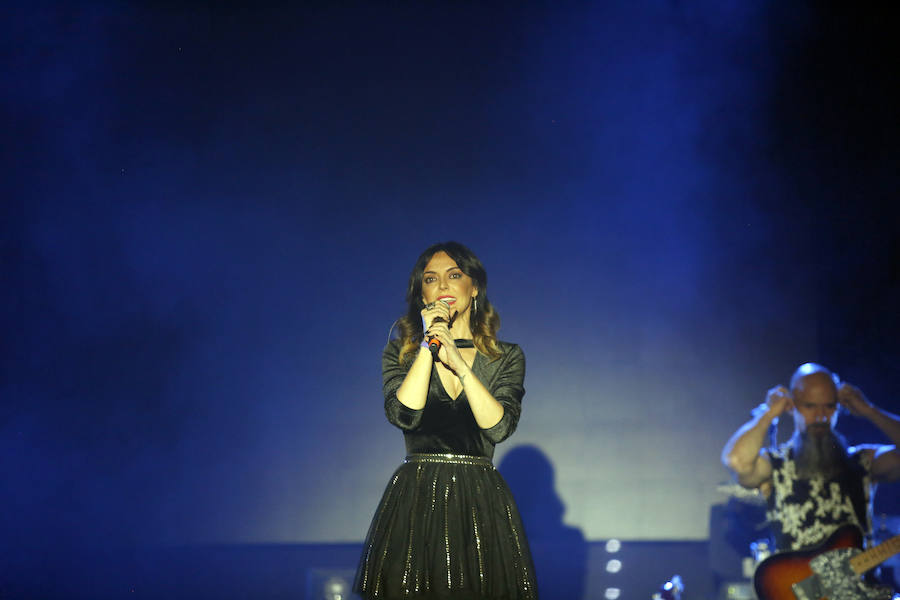 Fotos: Merche canta en Palencia contra la violencia de género