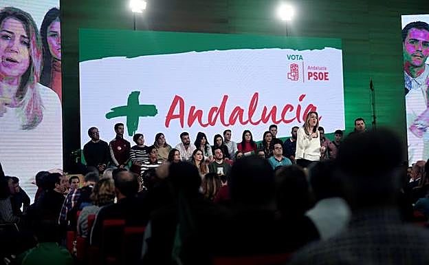 La presidenta de la Junta de Andalucía, Susana Díaz, durante el sexto día de campaña electoral. 
