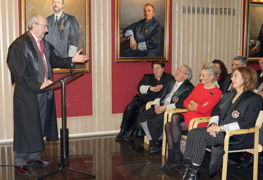 Ha recibido la Orden de San Raimundo