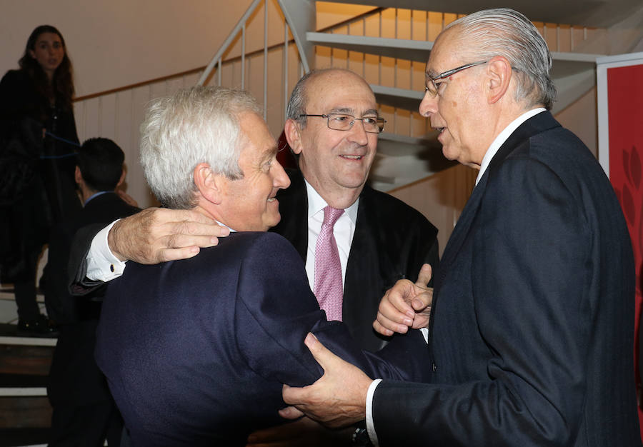 Ha recibido la Orden de San Raimundo