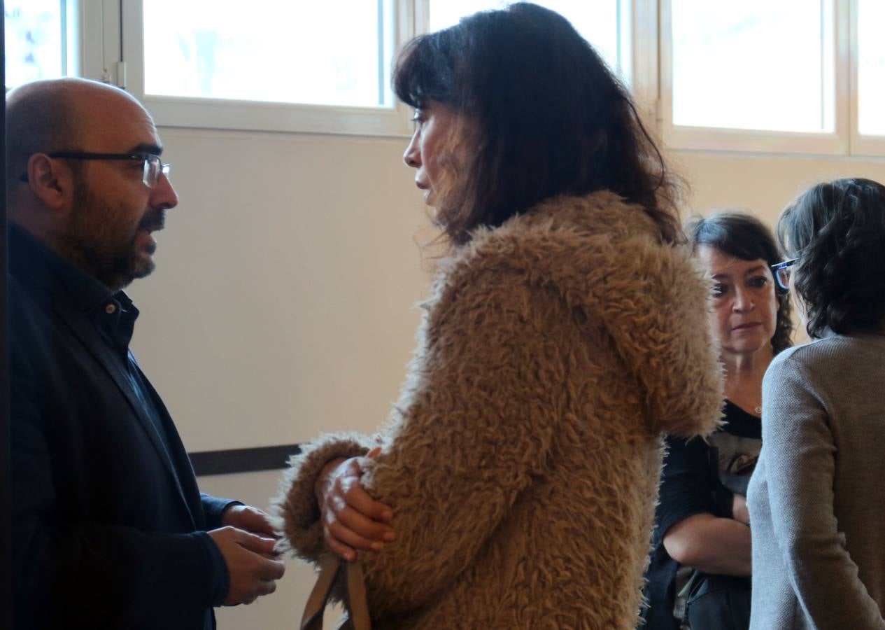 Fotos: Despedida a José Manuel de la Huerga en el tanatorio de El Salvador