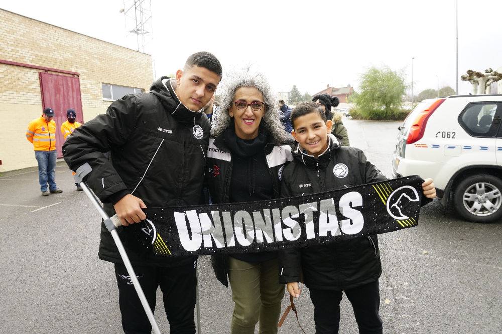 Fotos: Derbi: Unionistas y Salamanca CF se miden en Las Pistas ante casi 4.000 aficionados (4/4)