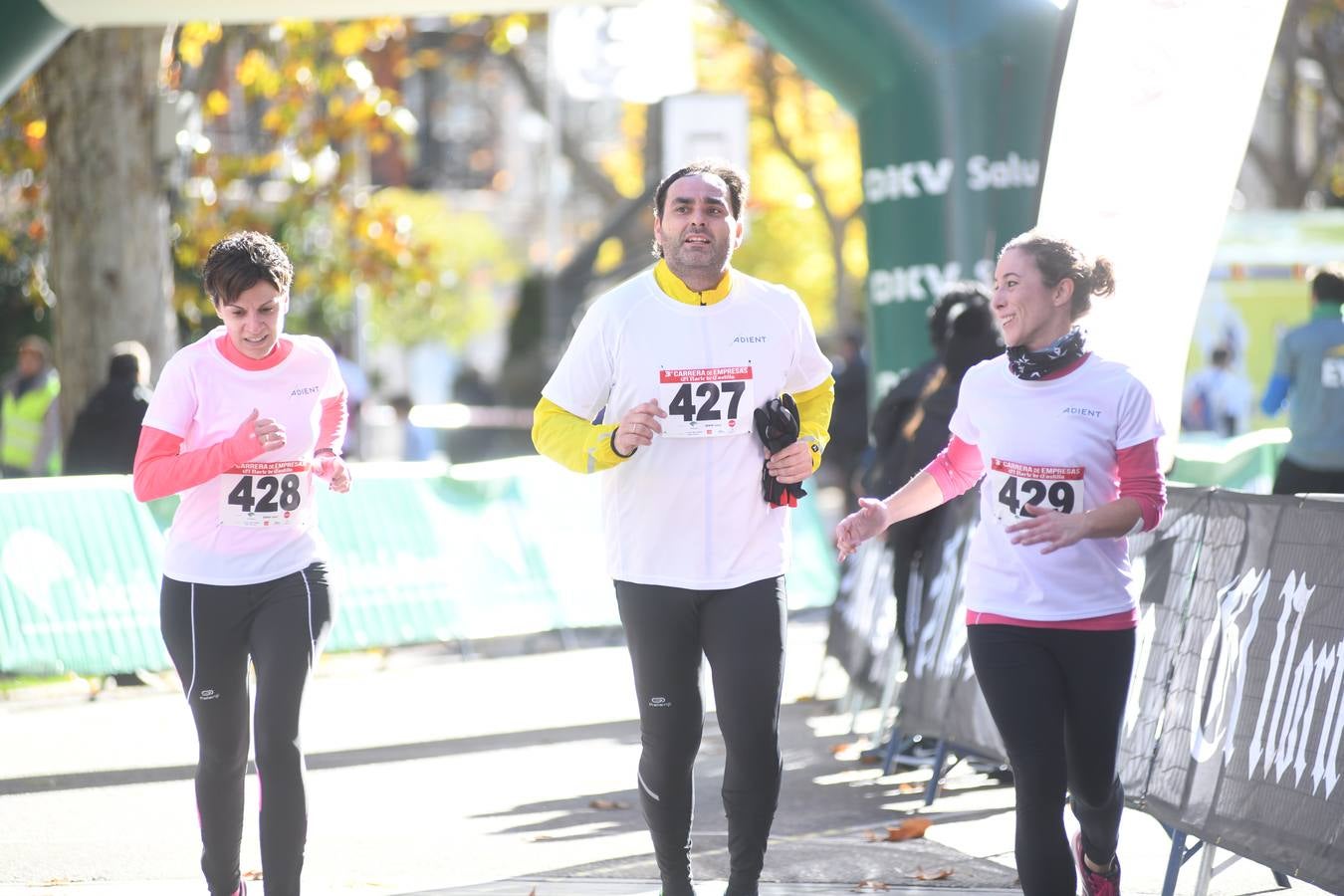 Fotos: III Carrera de Empresas de El Norte de Castilla (2/2)