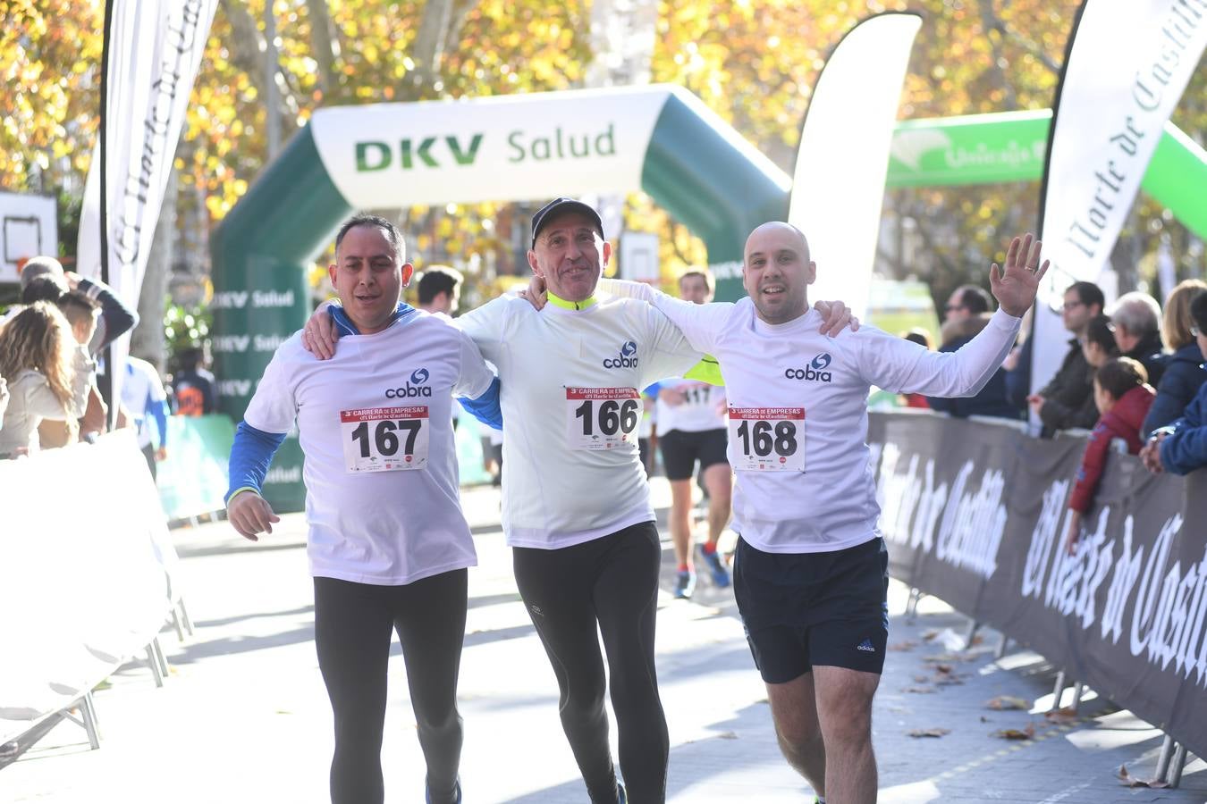 Fotos: III Carrera de Empresas de El Norte de Castilla (2/2)