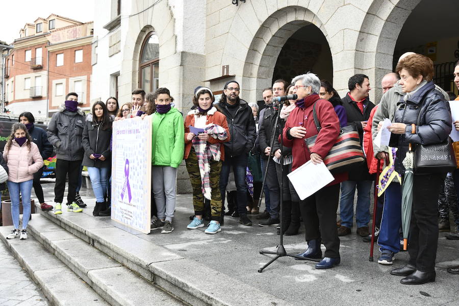 Fotos: Actos contra la violencia de género en El Espinar