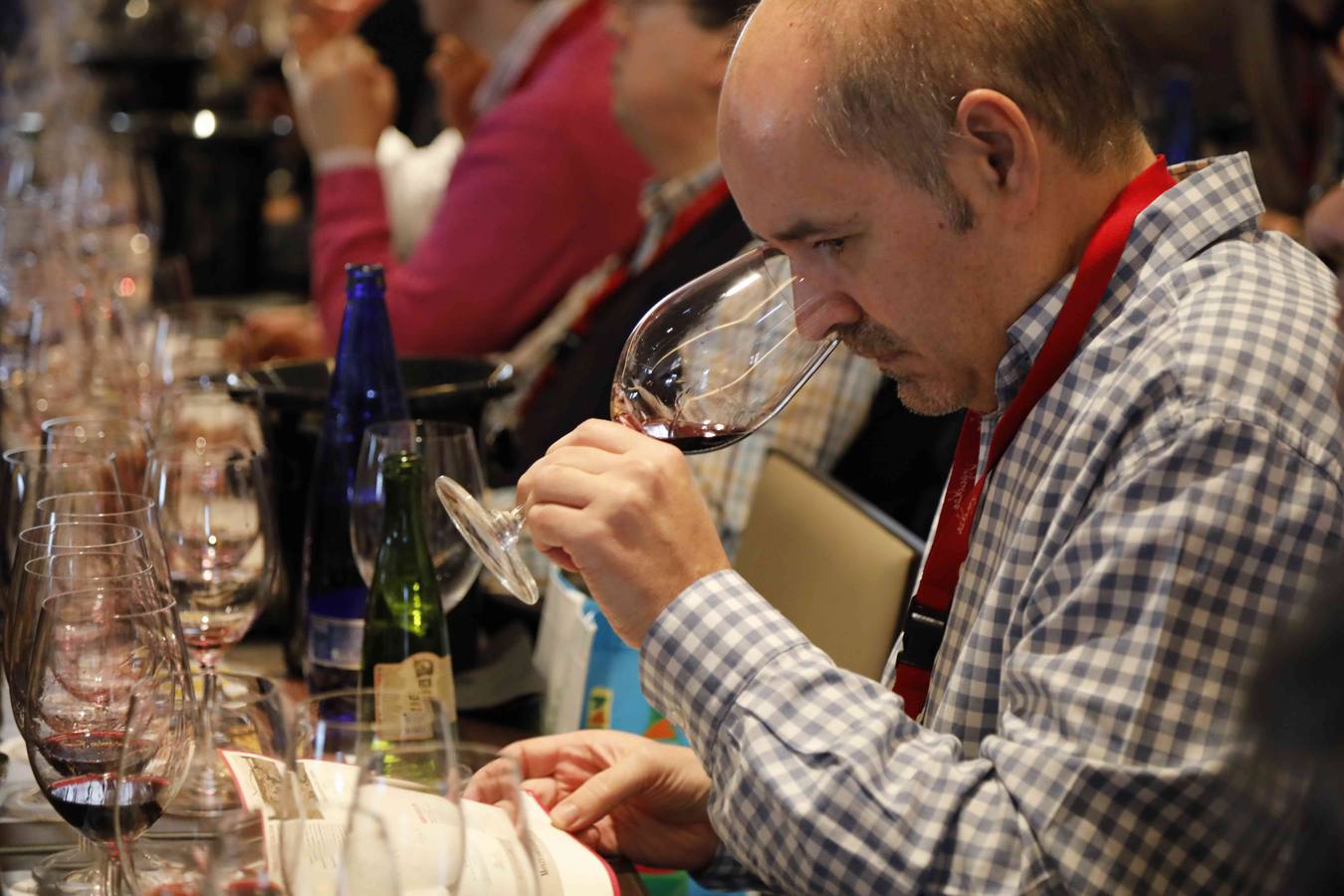 300 profesionales del sector del vino van a tener la oportunidad de probar en exclusividad 43 vinos de la Ribera del Duero que en breve saldrán al mercado