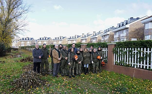 Alumnos y profesores de la nueva acción formativa con David Mingo, Chabela de la Torre y Pedro Grijalba. 