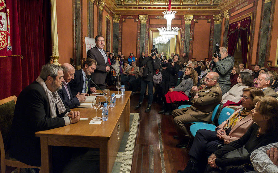 Fotos: Aula de Cultura con Peridis