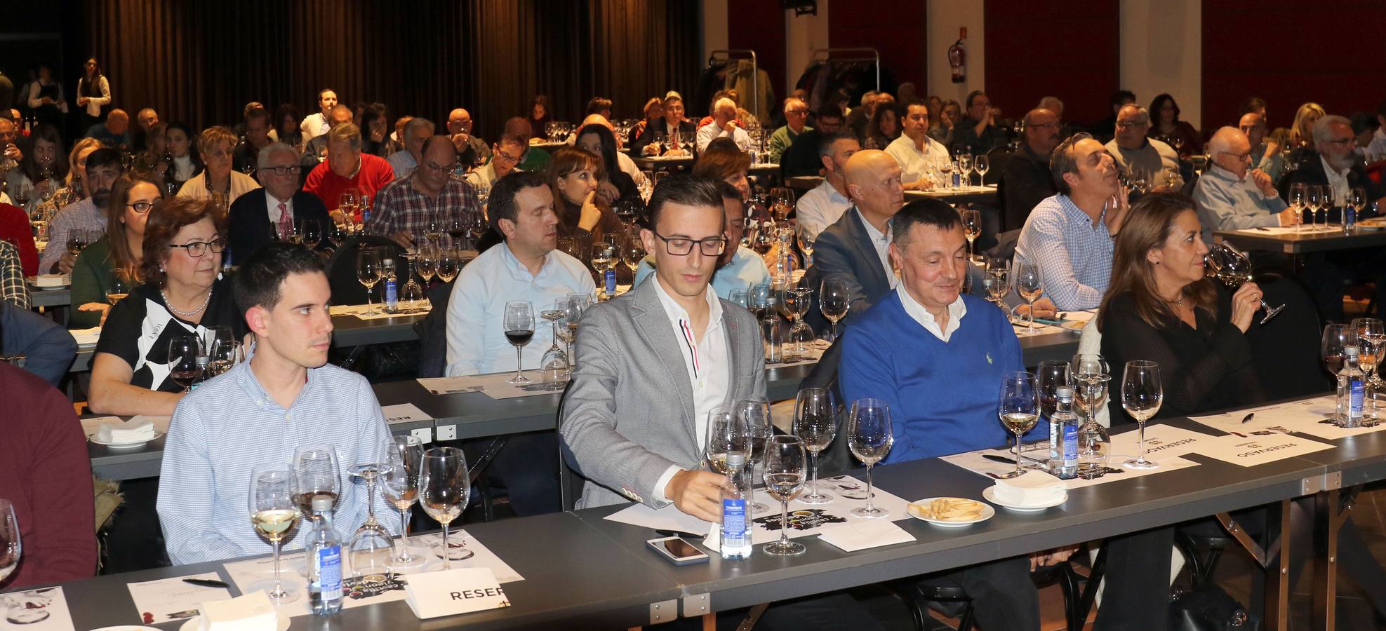 Los invitados probaron en primicia un blanco de Rueda y tres tintos de Ribera del Duero
