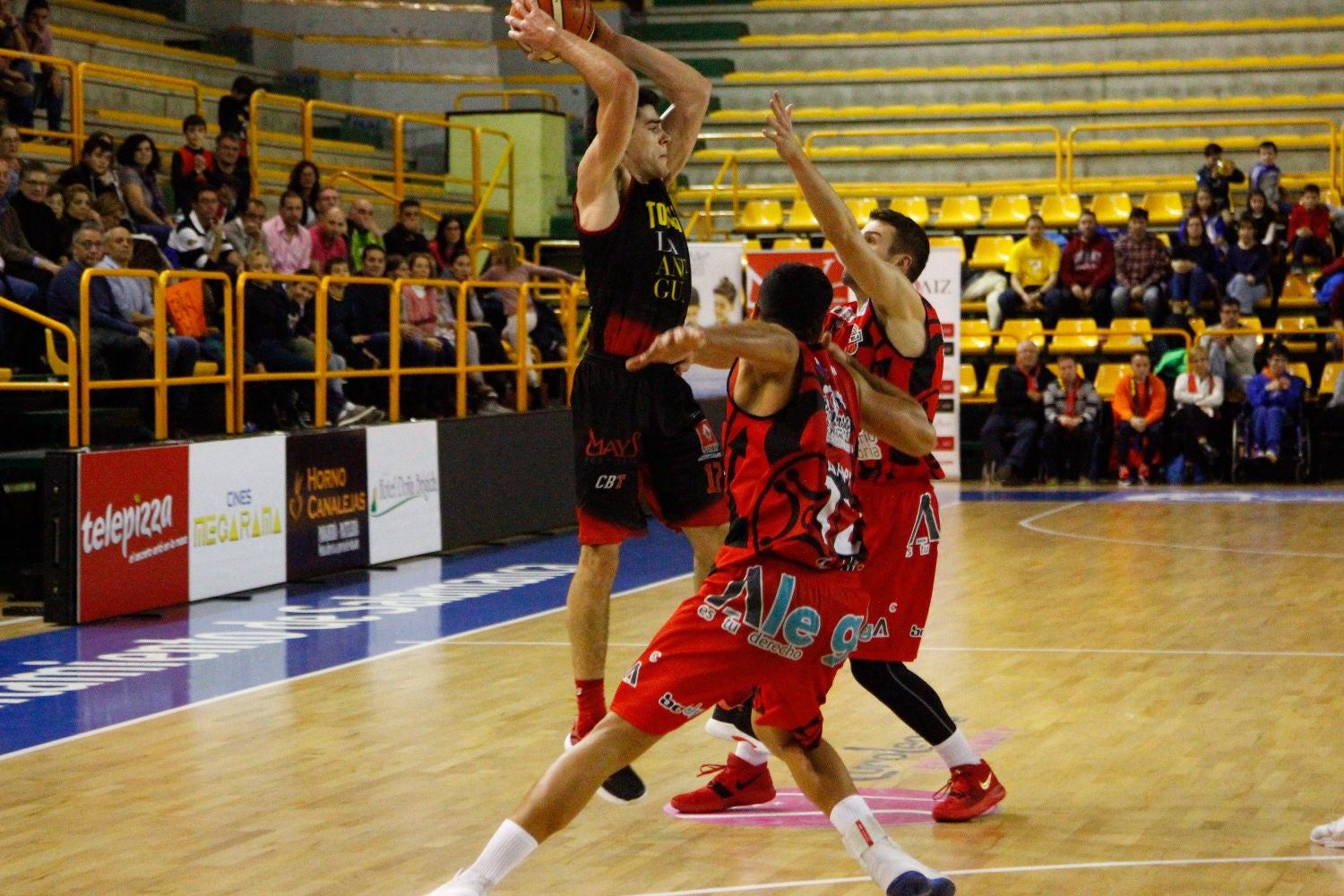 Fotos: Todas las fotos del CB Tormes - Cantabria Estela