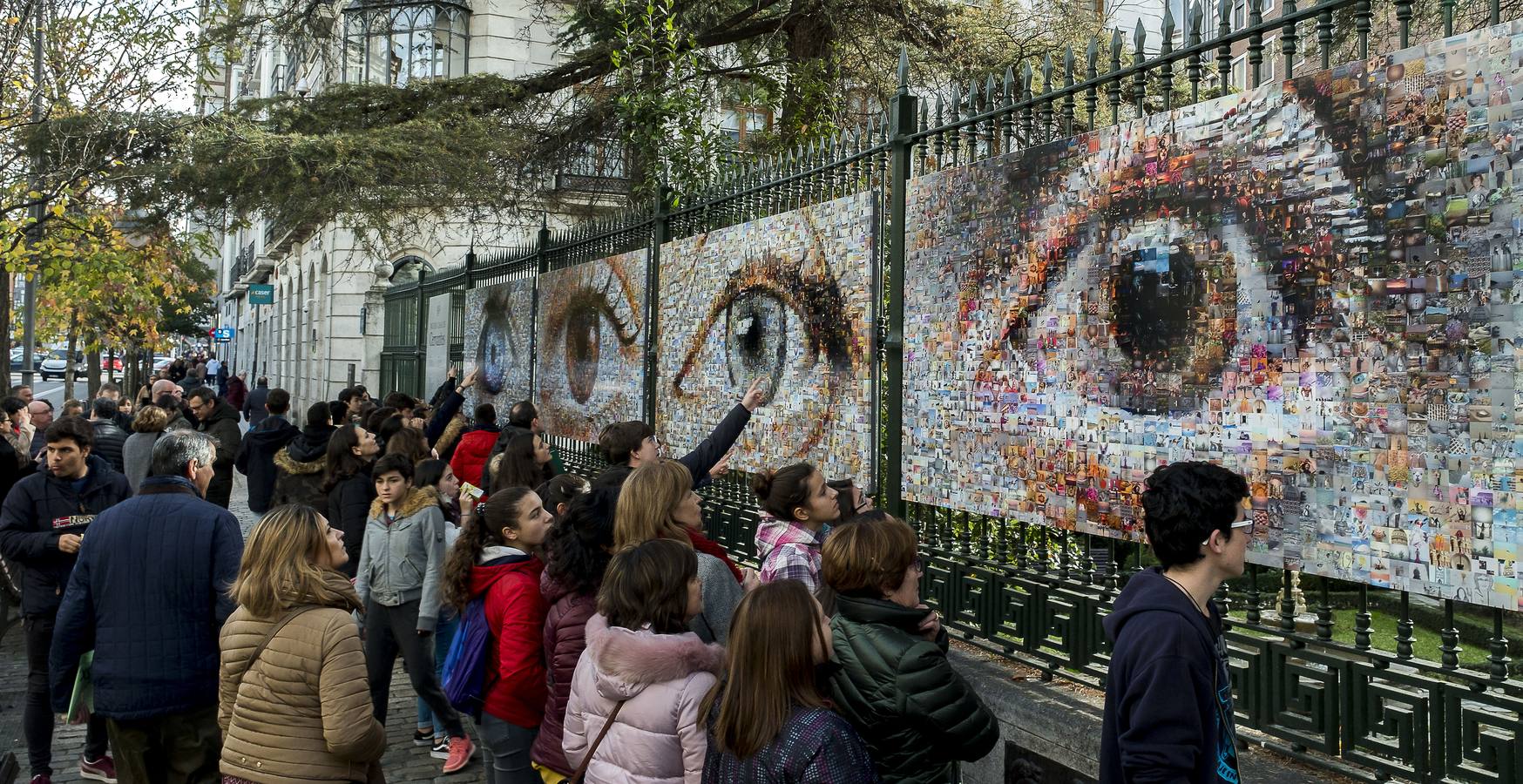 Cuatro paneles, con 1.750 fotografías cada uno, en los que dos mil personas, la mayoría de Valladolid, han aportado una imagen de lo que para ellos es un sueño