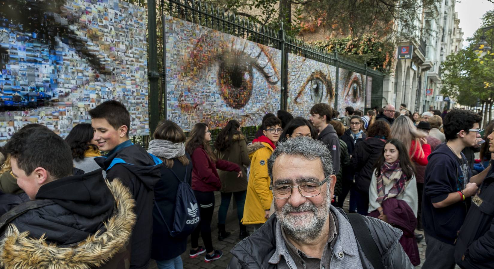 Cuatro paneles, con 1.750 fotografías cada uno, en los que dos mil personas, la mayoría de Valladolid, han aportado una imagen de lo que para ellos es un sueño