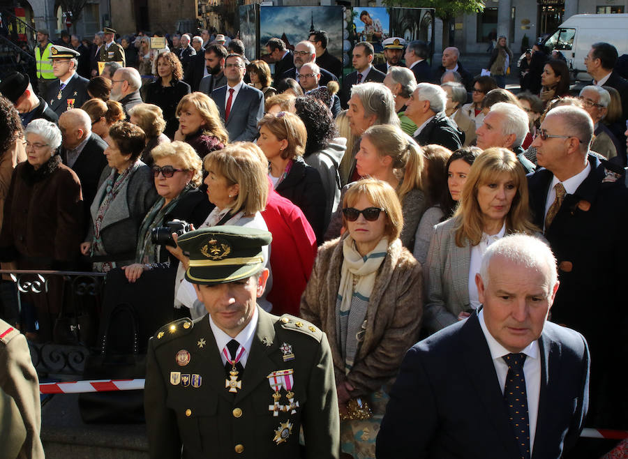 Fotos: Jura de Bandera en la Plaza Mayor de Segovia