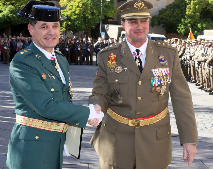 Fotos: Jura de Bandera en la Plaza Mayor de Segovia