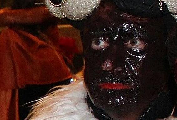 Rey Baltasar en Coca, Segovia, en la Cabalgata de Reyes de 2018. 