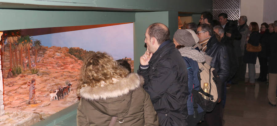 Fotos: Belén en la iglesia de las Angustias de Valladolid