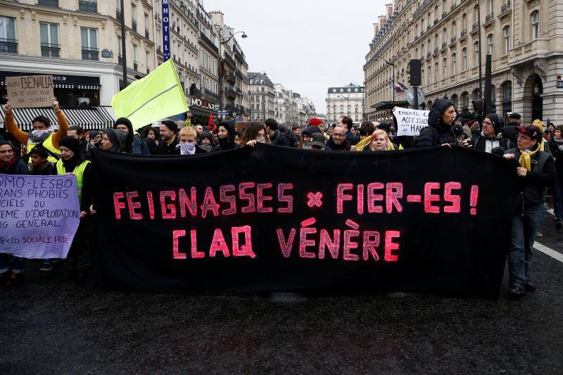 La capital francesa afronta con síndrome de toque de queda una jornada de máximo riesgo de repunte insurreccional de la guerrilla urbana
