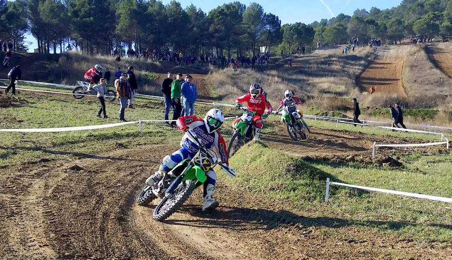 Fotos: Segunda prueba del Circuito Provincial del Motocros en Dueñas