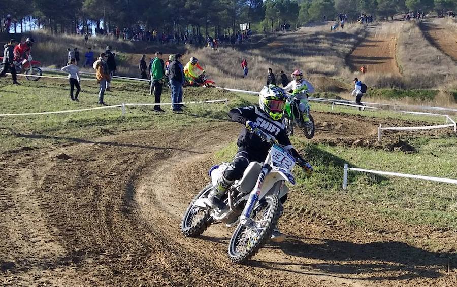 Fotos: Segunda prueba del Circuito Provincial del Motocros en Dueñas