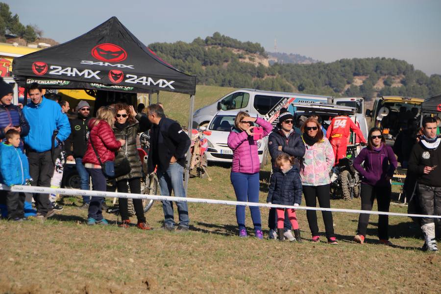 Fotos: Segunda prueba del Circuito Provincial del Motocros en Dueñas