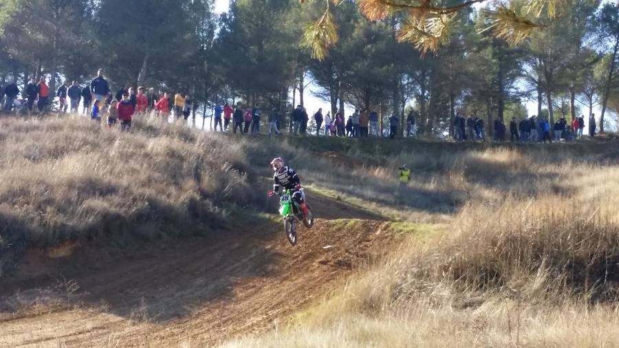 Fotos: Segunda prueba del Circuito Provincial del Motocros en Dueñas